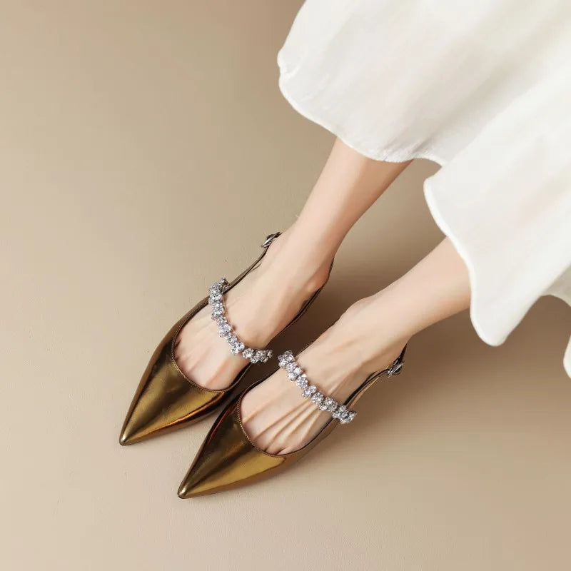 Eleganckie buty na niskim obcasie Crysel