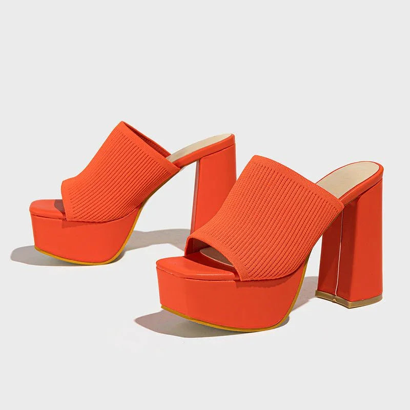 Szpilki na słupku Penélope