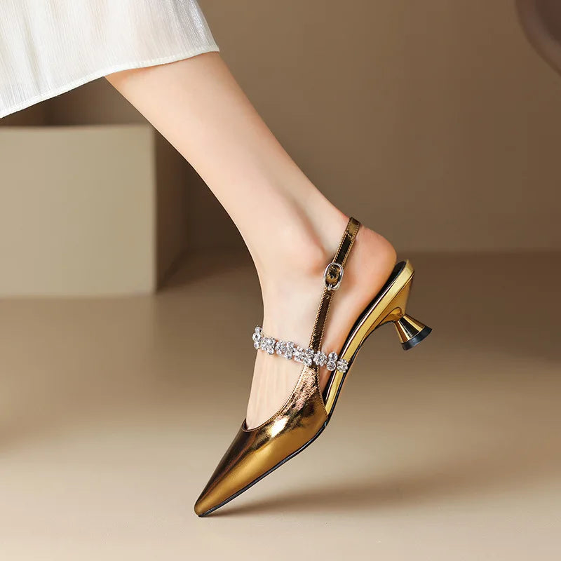 Eleganckie buty na niskim obcasie Crysel